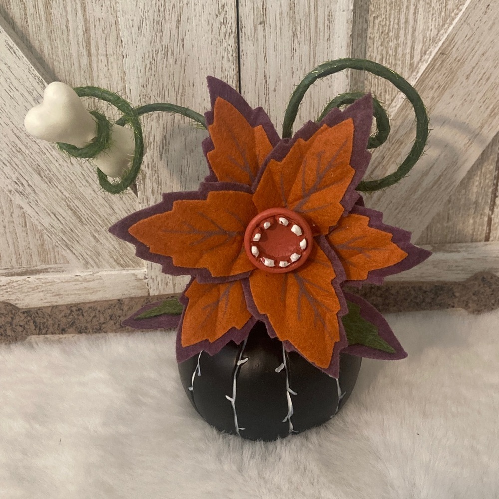 Hyde and Eek 2021 Halloween Mini Faux Plant